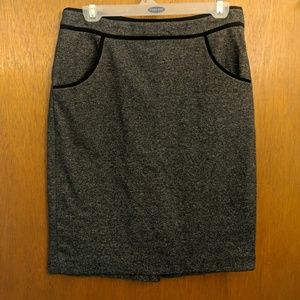 Gray pencil skirt